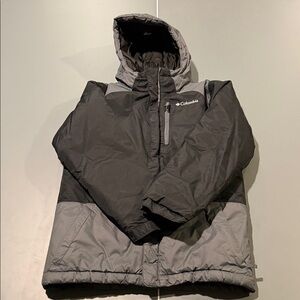 Columbia Two-Tone Hooded Jacket in Black and Gray youth medium